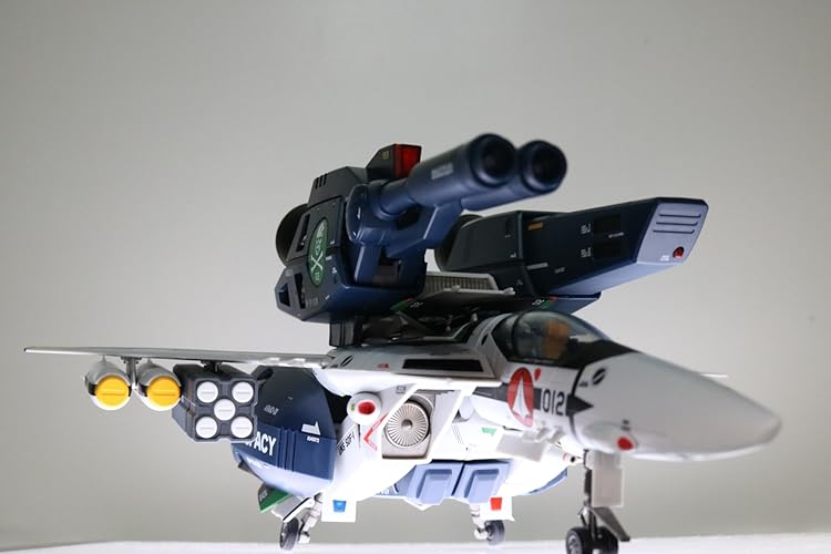 Amazon.co.jp: DX超合金 劇場版VF-1A バルキリー（柿崎速雄機） 劇場版